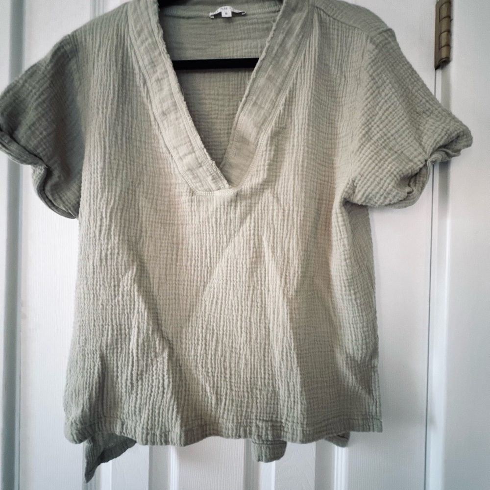 Aemi + Co Women's V-Neck Textured Cotton‎ Dusty Green Top Size S